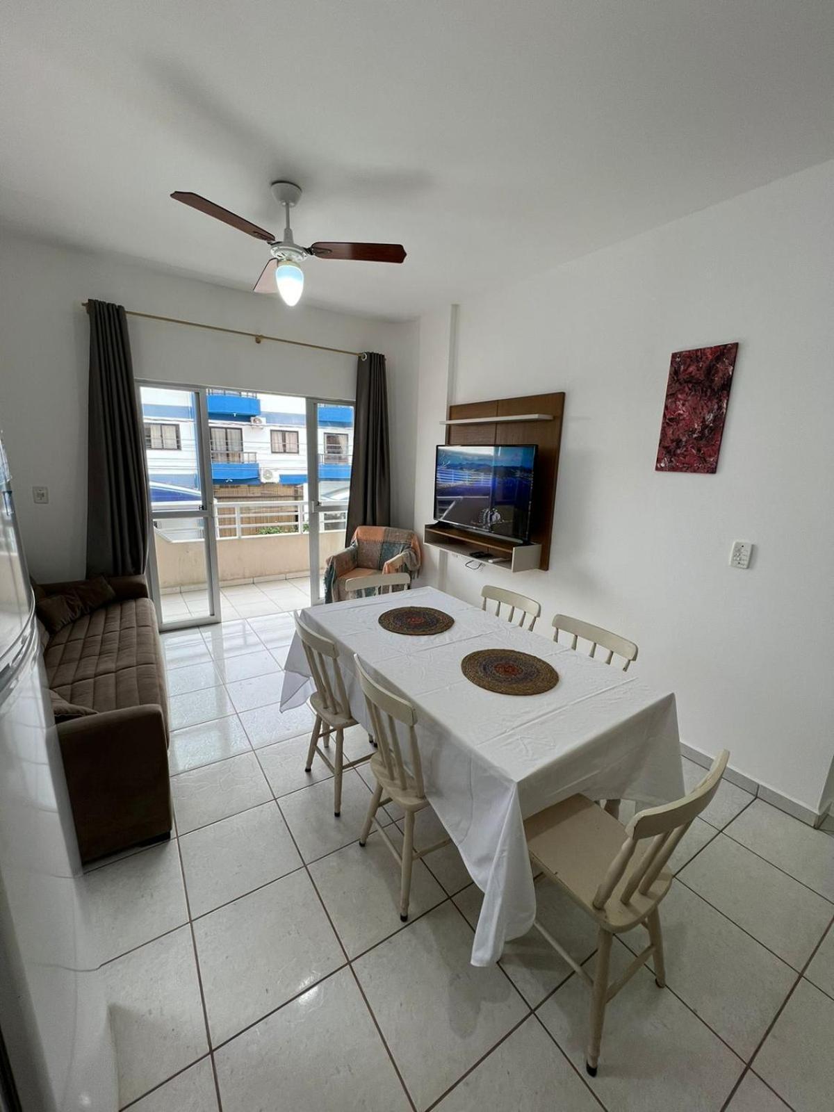 דירות בומבינאס Residencial Nereu מראה חיצוני תמונה